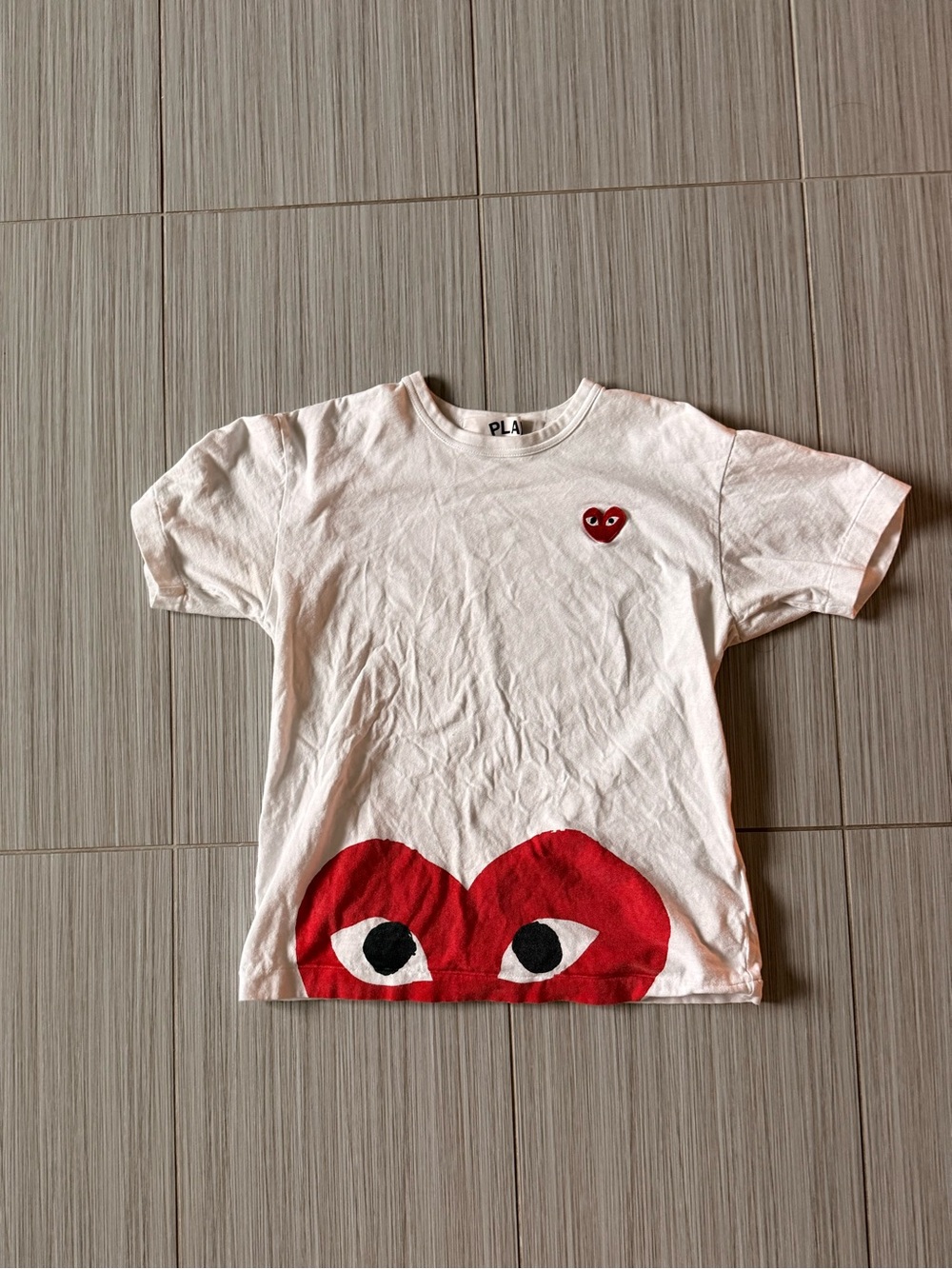 Comme des Garçons Kids White Tee with Red Heart Eyes